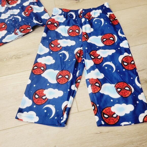 Spiderman Toddler Boys Sz 2T Long Sleeve Shirt Pants 2 pc Fleece Pajama Set - Picture 2 of 5